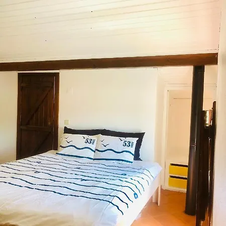 Casa Da Ribeira Silvercoast * Barrio (Leiria)